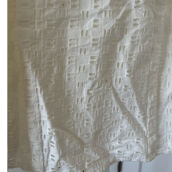 Elizabeth and James Eyelet Pattern Blouse - Picture 9 of 9